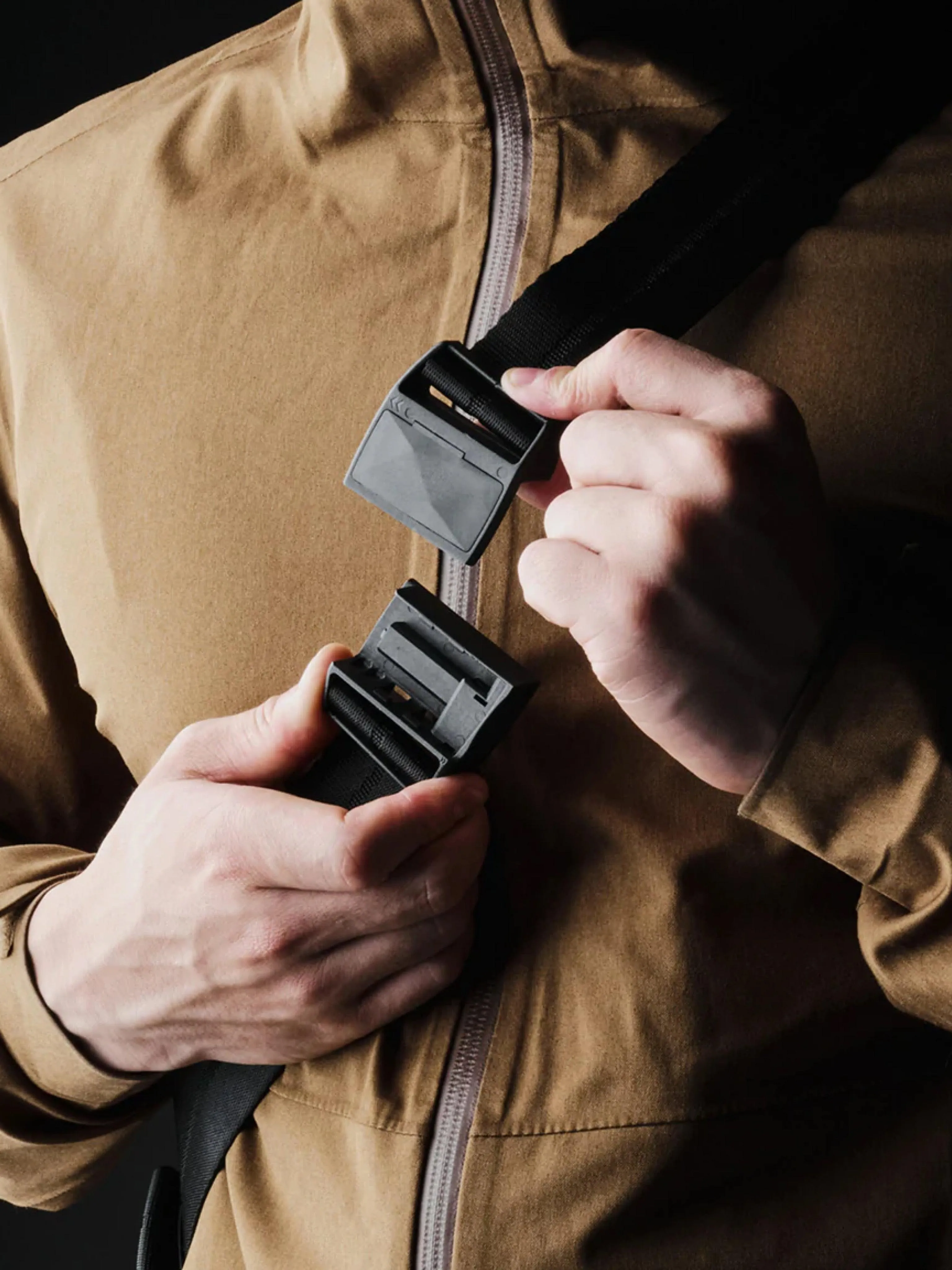 Alpaka Alpha Sling Limited Edition