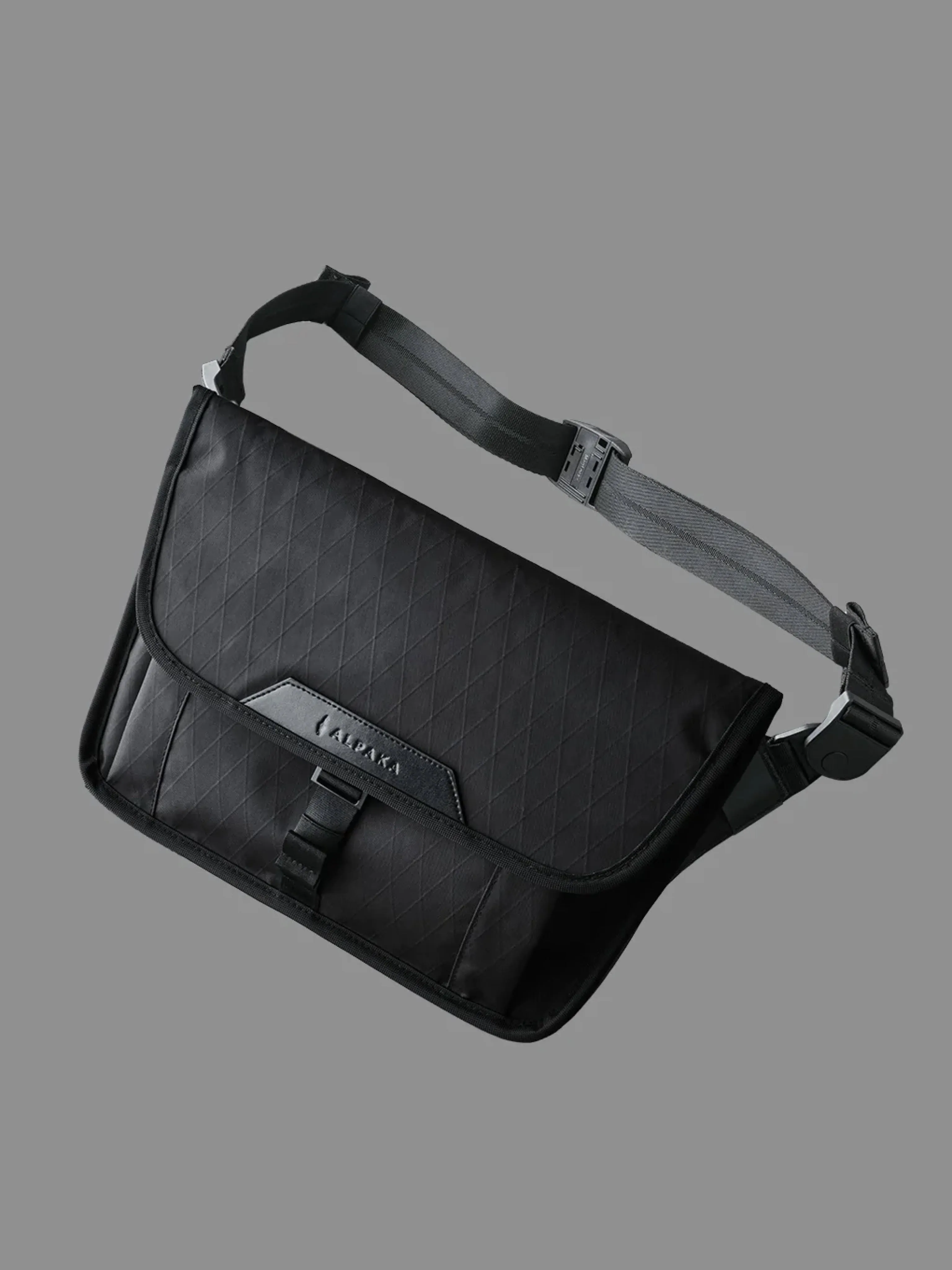 Alpaka Alpha Sling Limited Edition