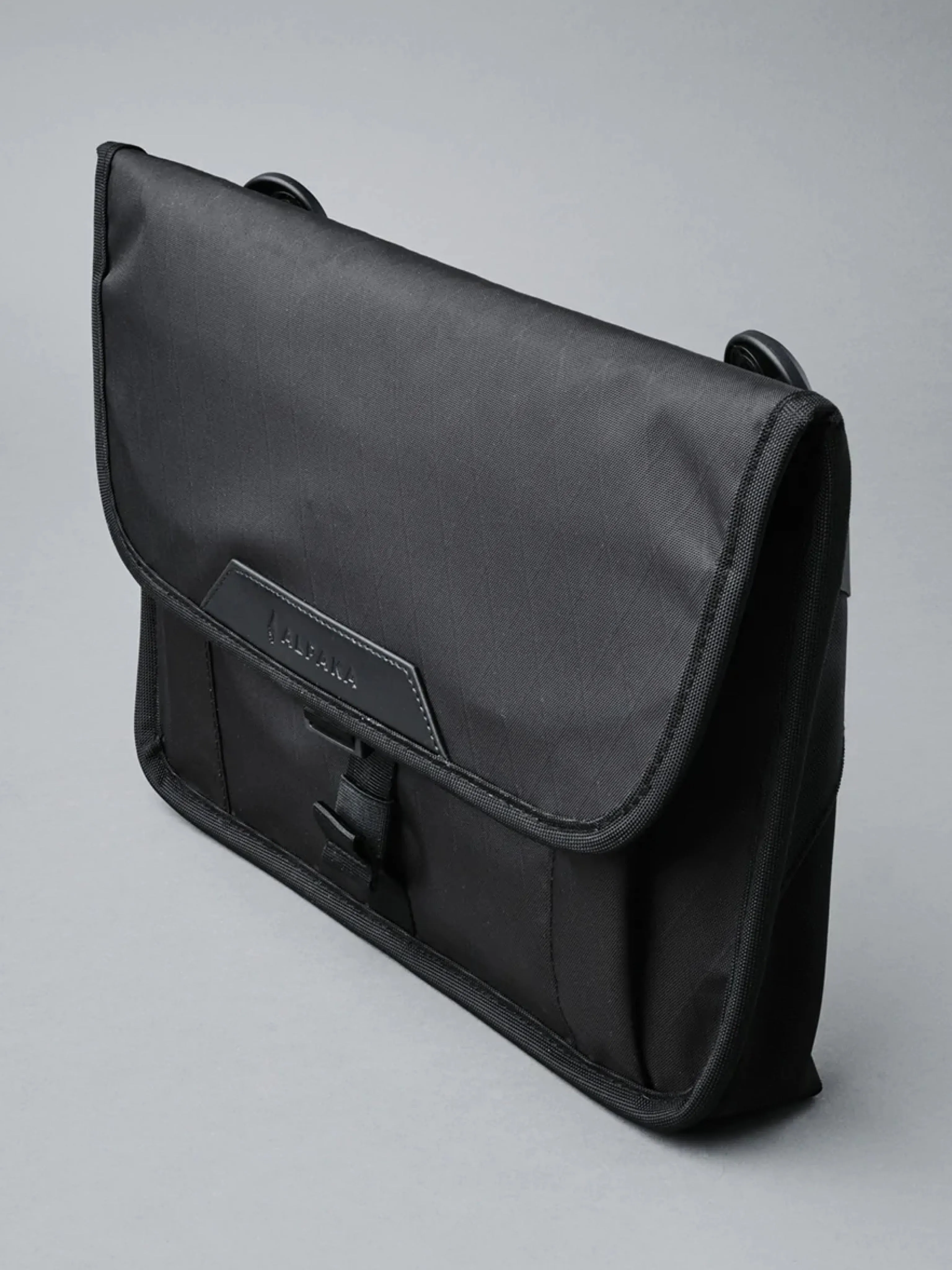 Alpaka Alpha Sling Limited Edition