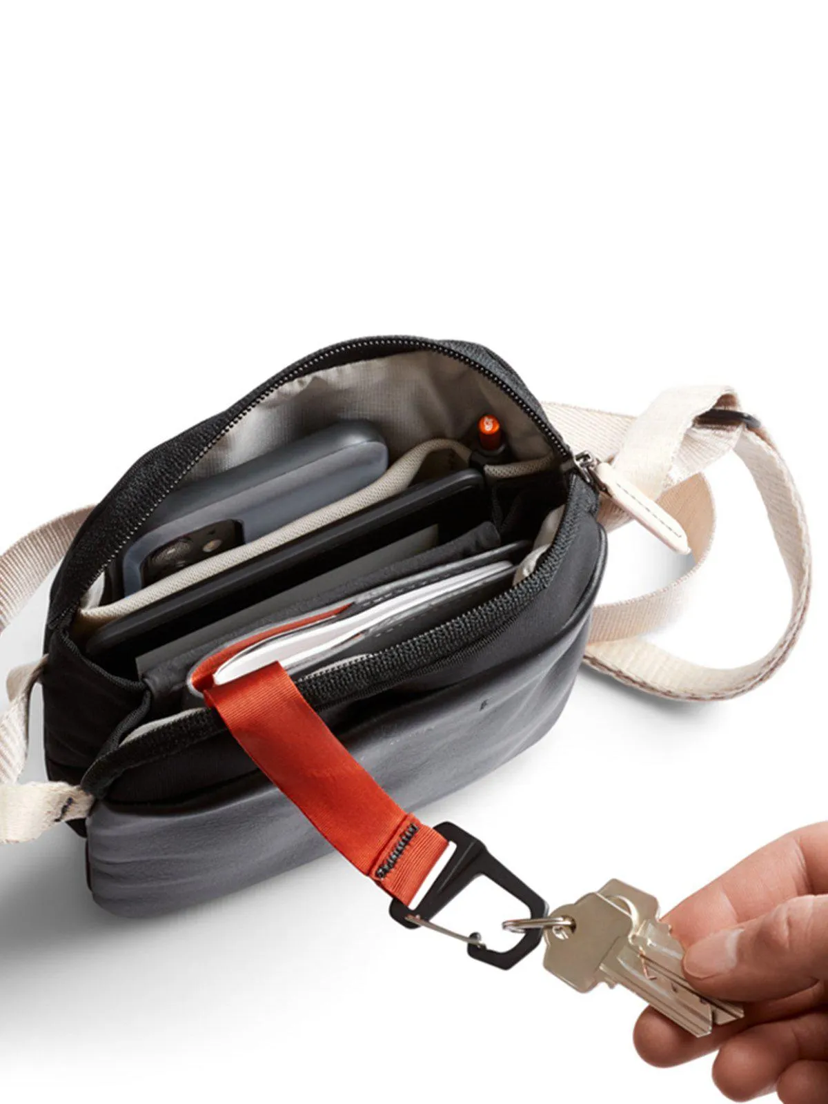 Bellroy City Pouch Premium Black Sand