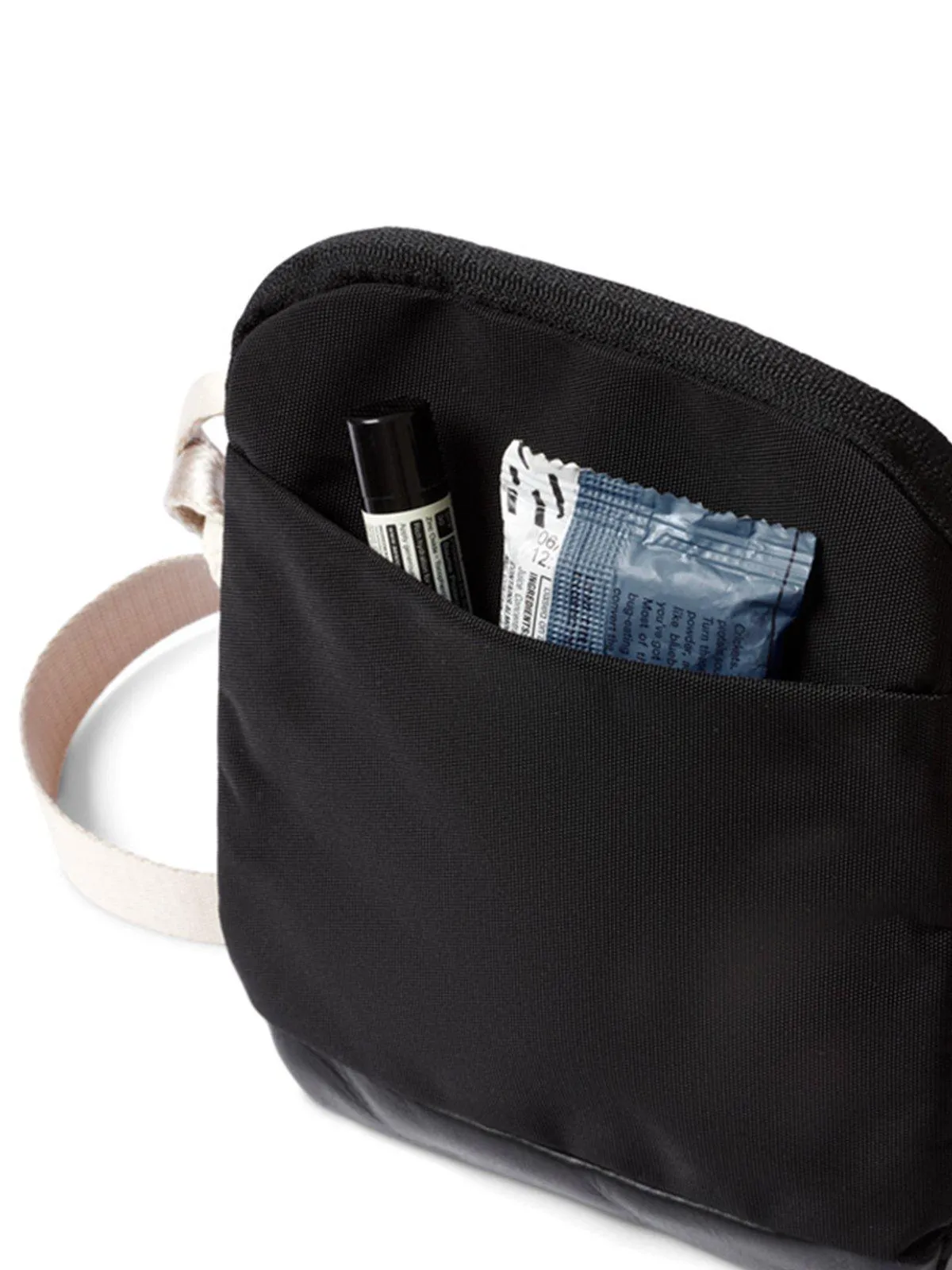 Bellroy City Pouch Premium Black Sand