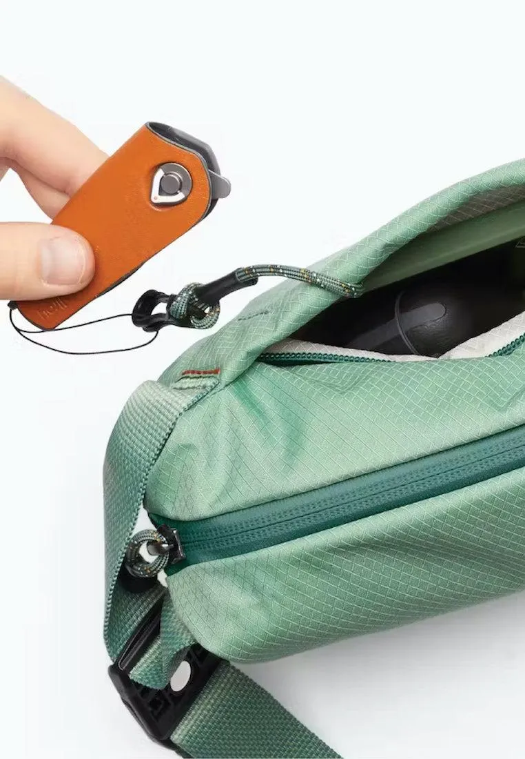 Bellroy Lite Sling Mini Moss