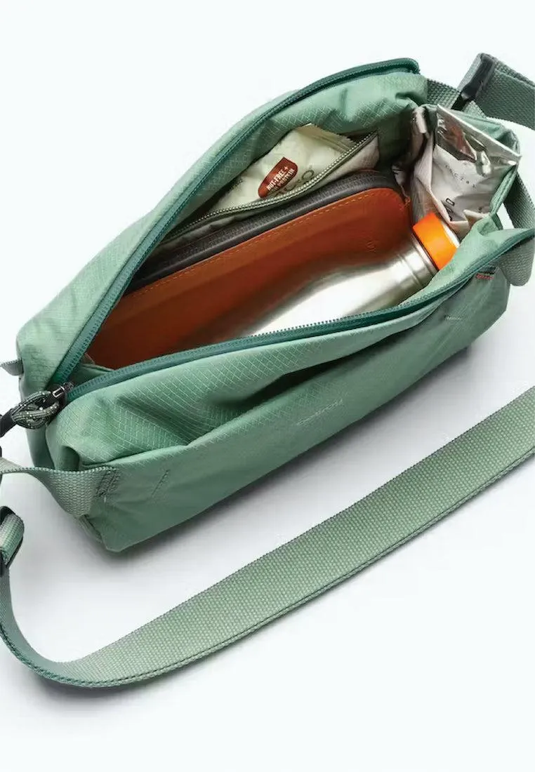 Bellroy Lite Sling Mini Moss