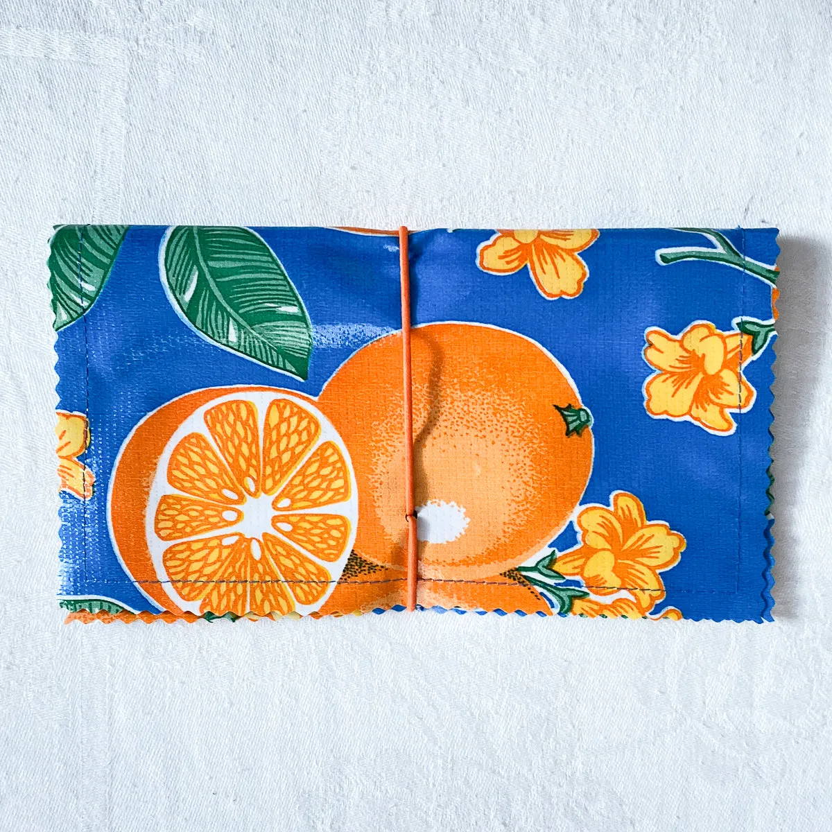 Checkbook-style Wallet