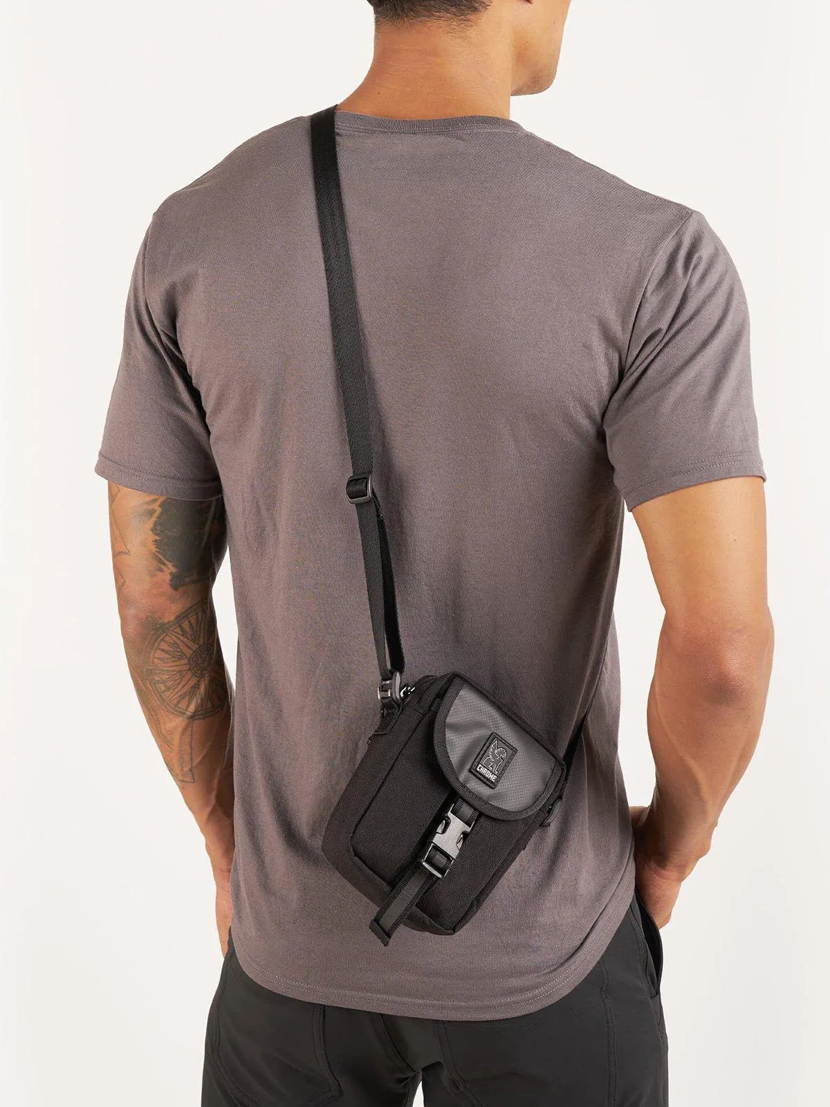 Chrome Industries Shoulder Pouch Duck Camo