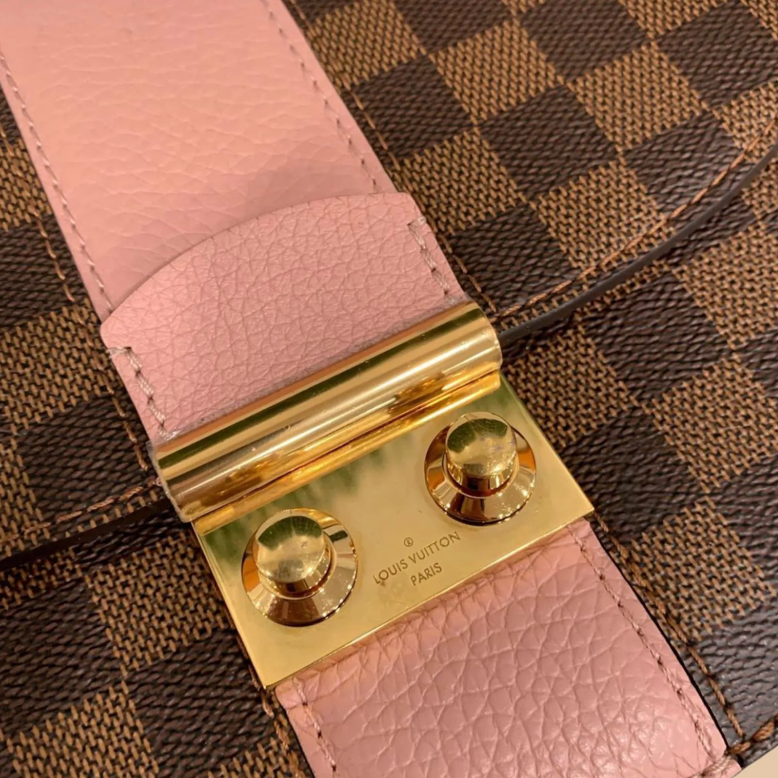 Louis Vuitton Cuir Taurillon Wight Magnolia