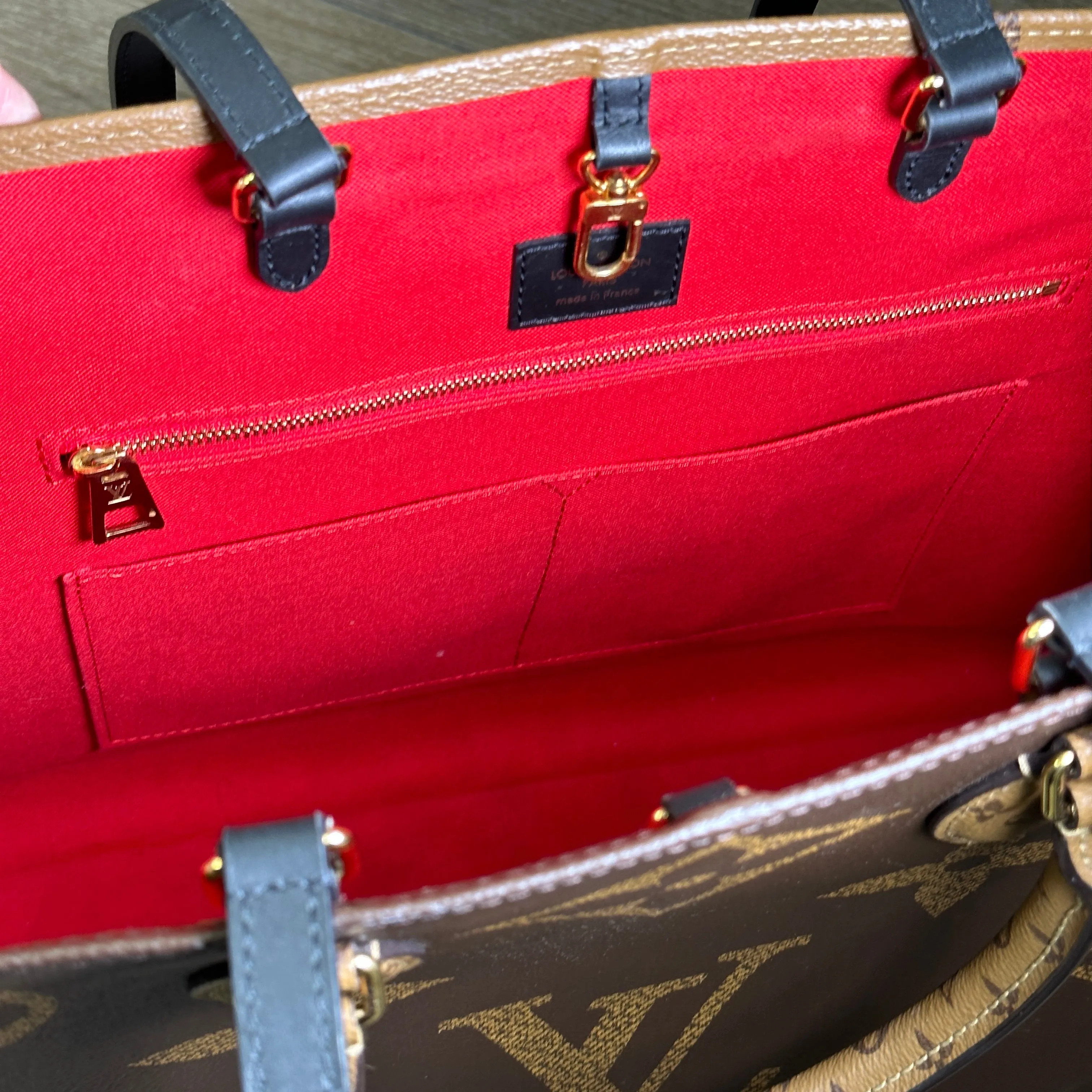 Louis Vuitton OnTheGo GM - Reverse Monogram