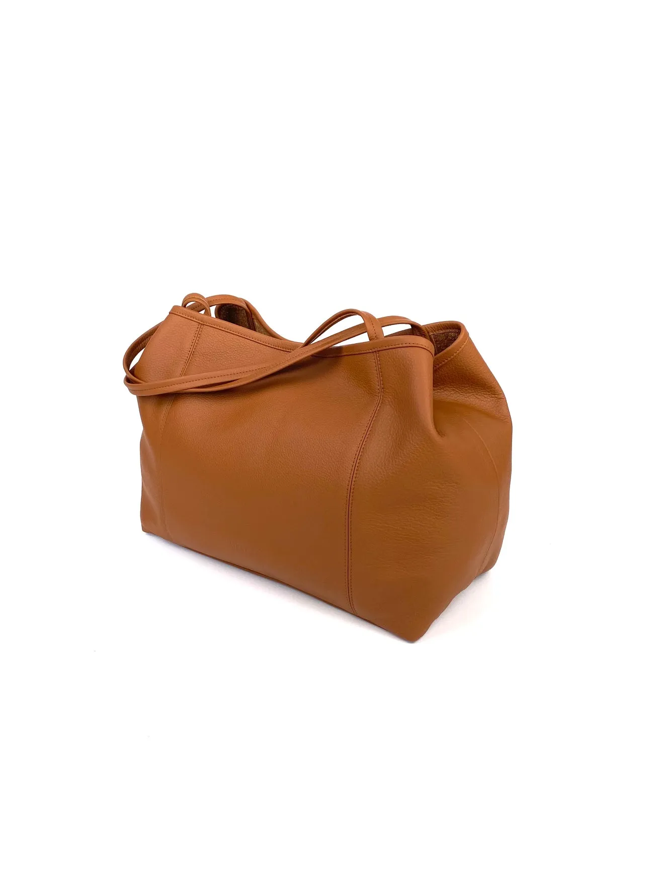 Makena Tote in Maple