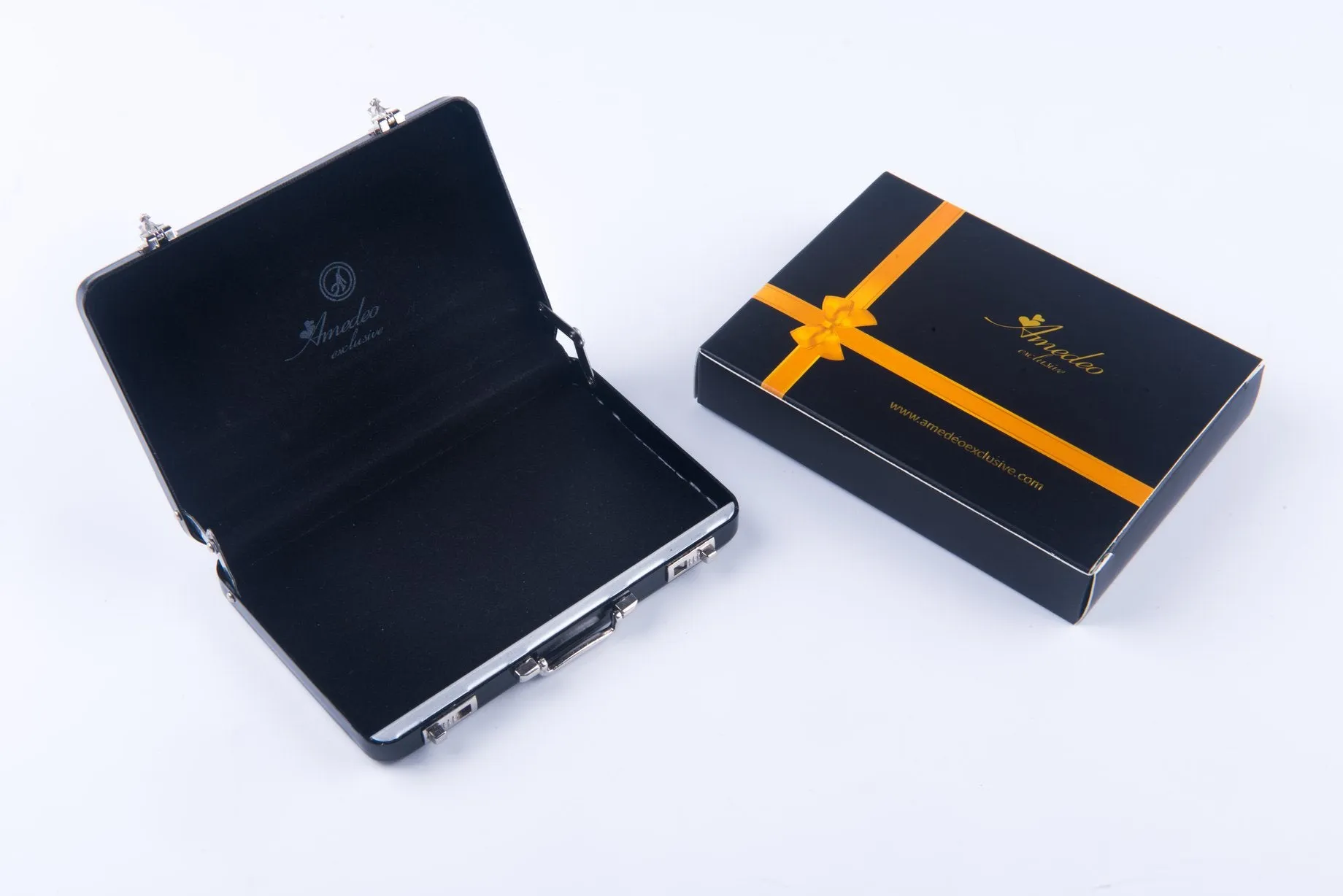 Metal Mens pocket sized Black Business Card Holder / Card Case / Visiting Card Case