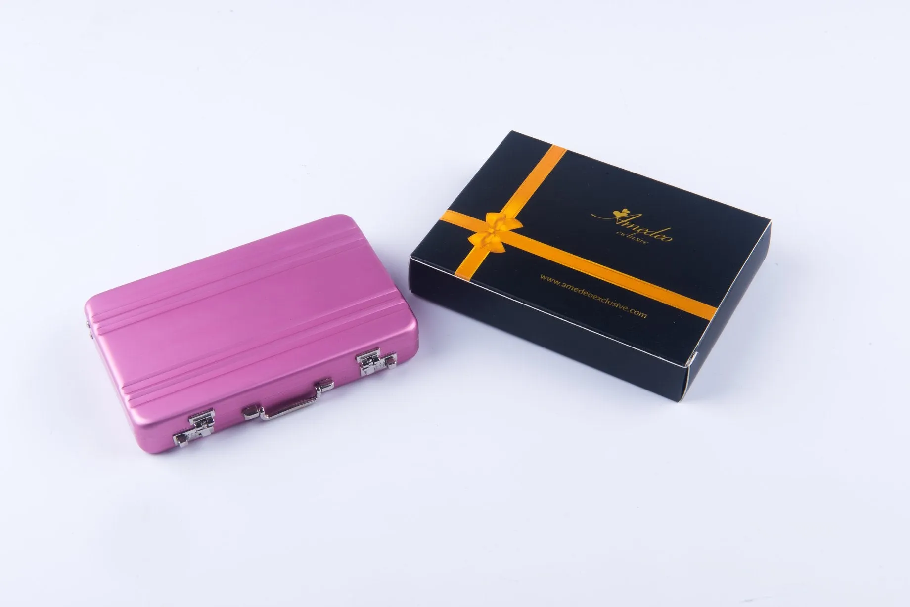 Metal Mens pocket sized Pink Business Card Holder / Card Case / Visiting Card Case