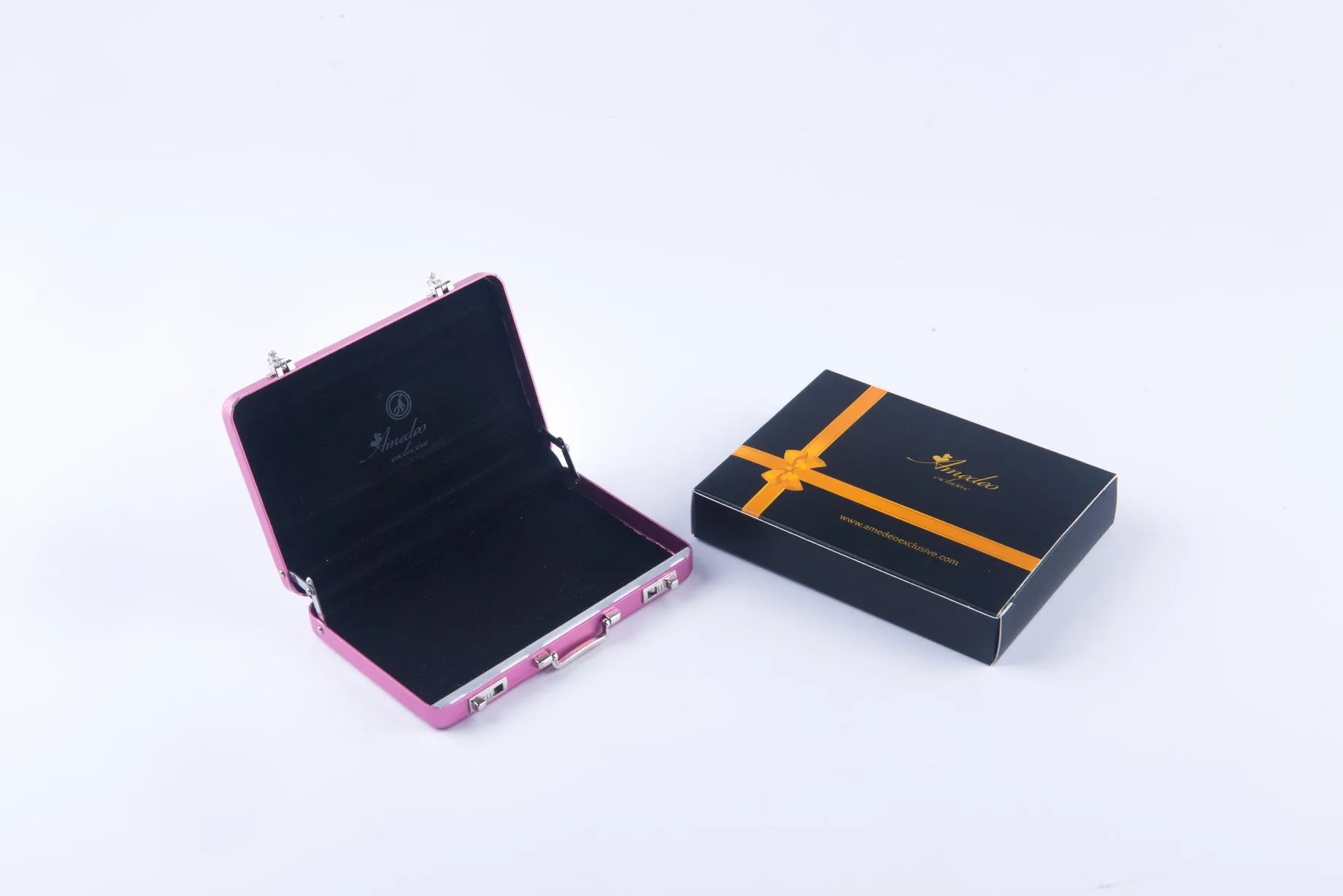 Metal Mens pocket sized Pink Business Card Holder / Card Case / Visiting Card Case