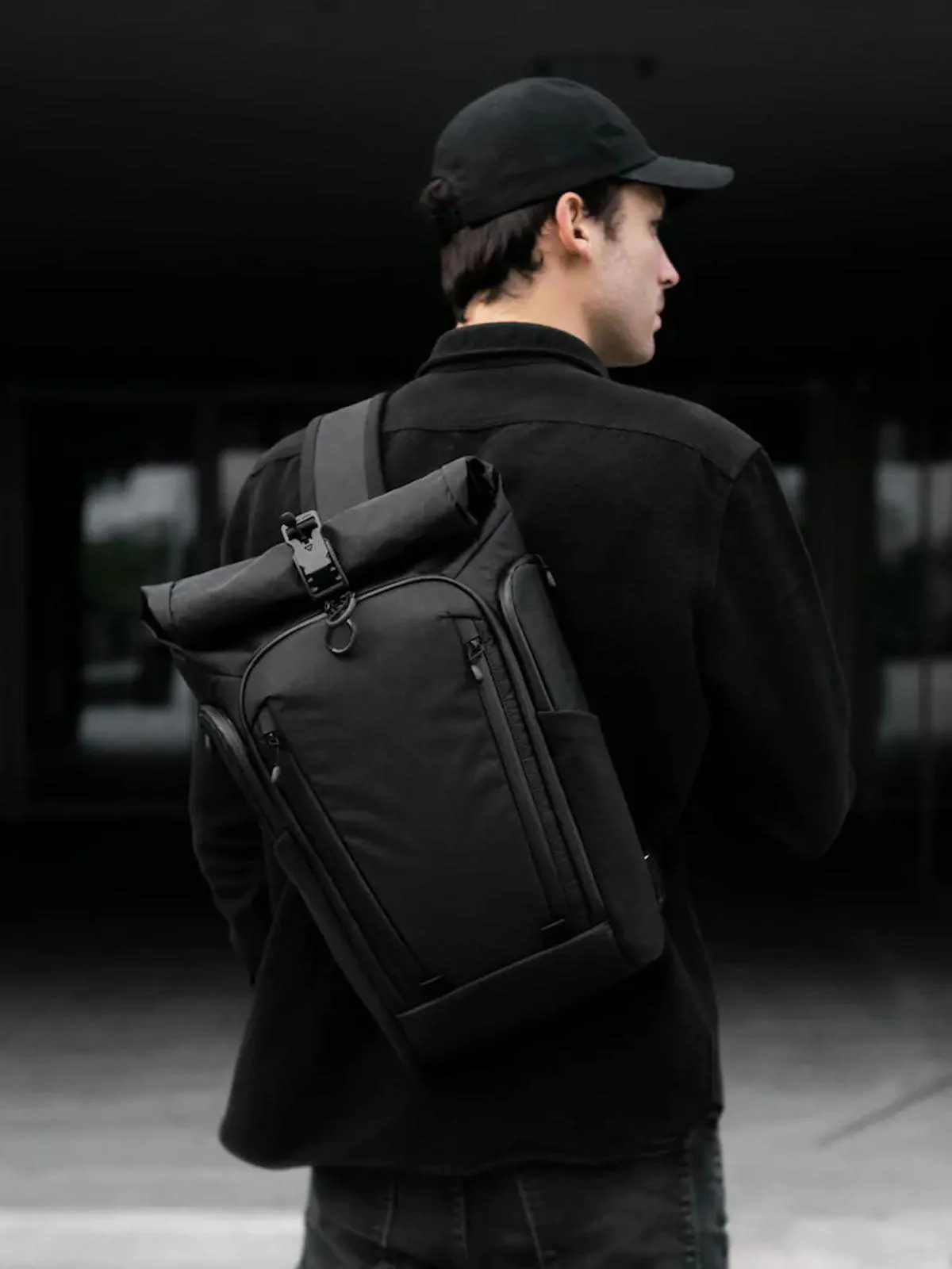 Modern Dayfarer Active Sling Pack