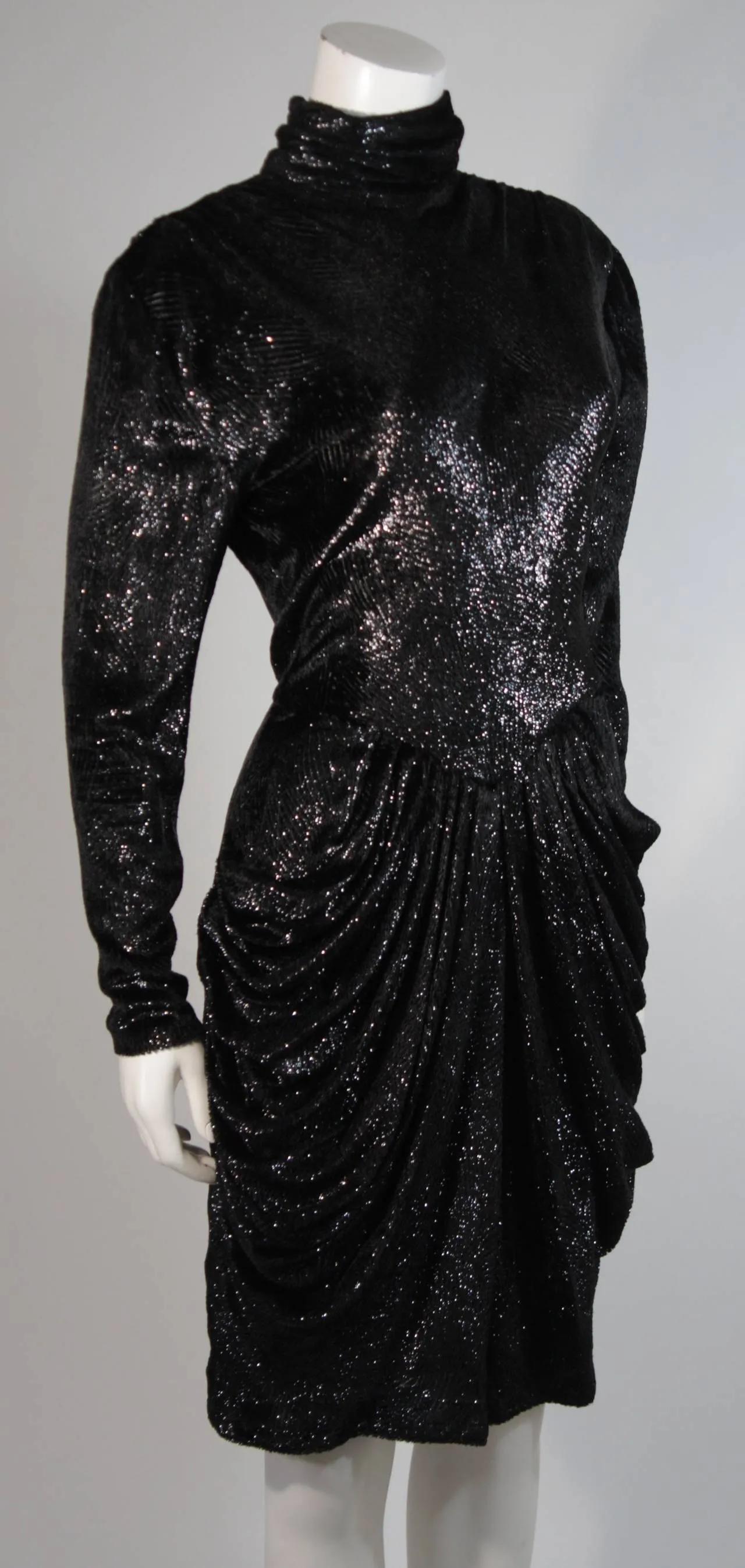 VICKY TIEL Black Metallic Velvet Cocktail Dress Size Small