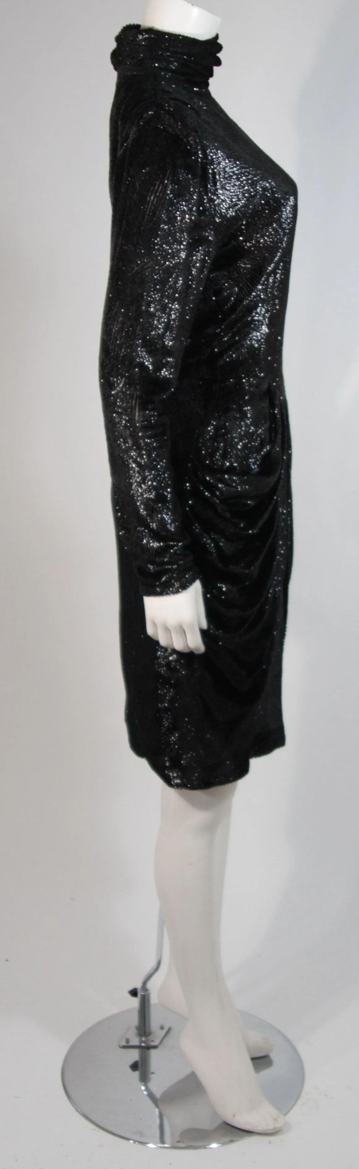VICKY TIEL Black Metallic Velvet Cocktail Dress Size Small