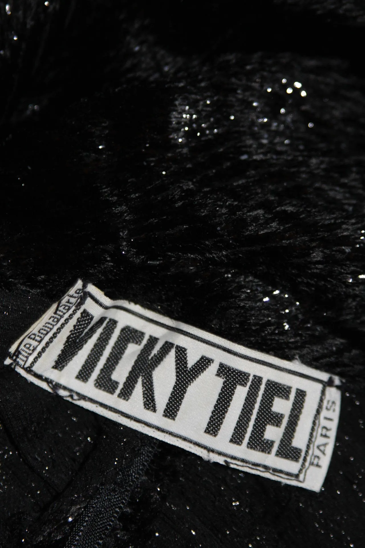 VICKY TIEL Black Metallic Velvet Cocktail Dress Size Small